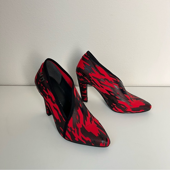 United Nude Fold Lite Mid Heels Blush Geo Red Black Graphic Pumps EU 38 US 7.5 - Picture 8 of 8